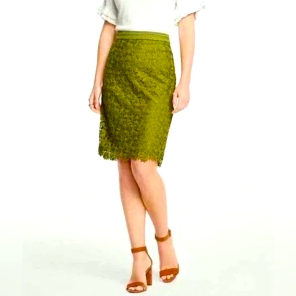 Ann Taylor Green Floral Lace Pencil Skirt